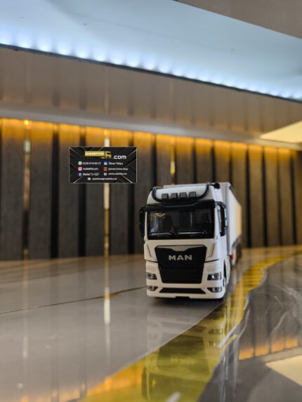 Man Maket Tır Logolu Reklamlı 1.50 Ölçek